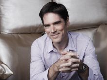 Thomas Gibson