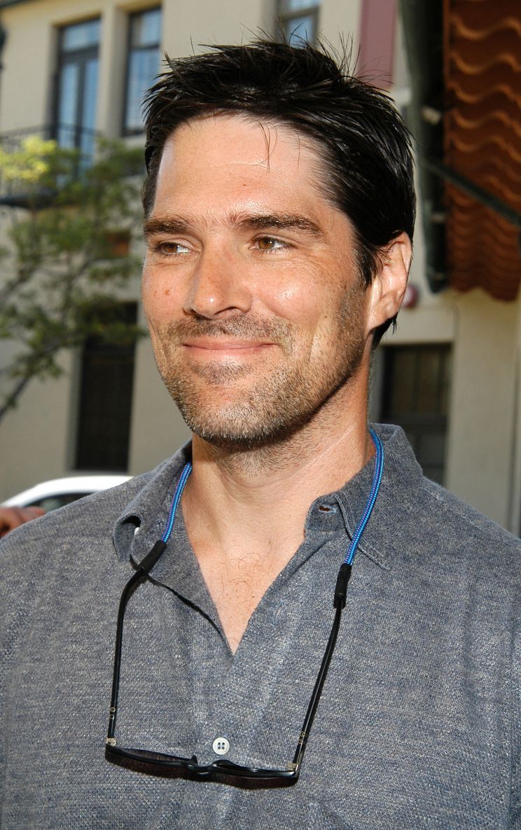 Thomas Gibson