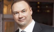 Thomas Tull