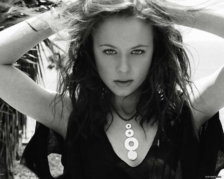 Thora Birch