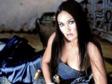 Tia Carrere