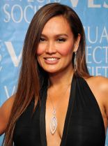 Tia Carrere