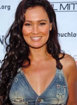 Tia Carrere