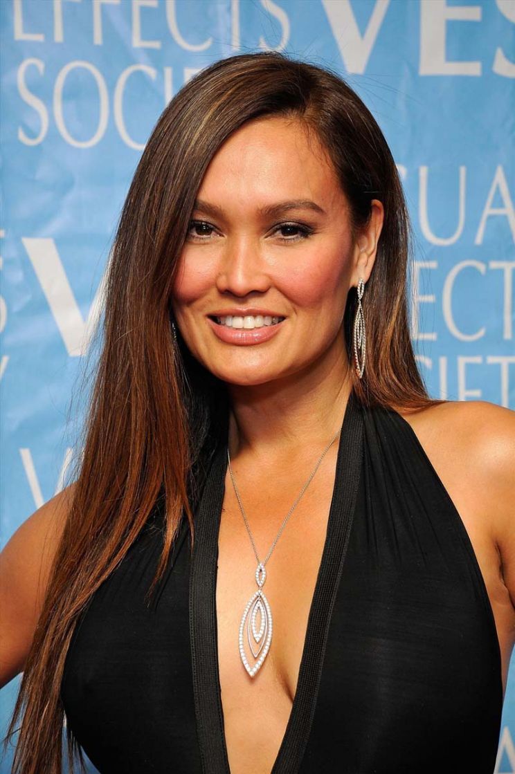 Tia Carrere