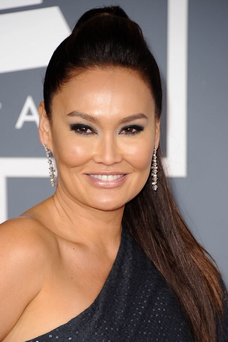 Tia Carrere