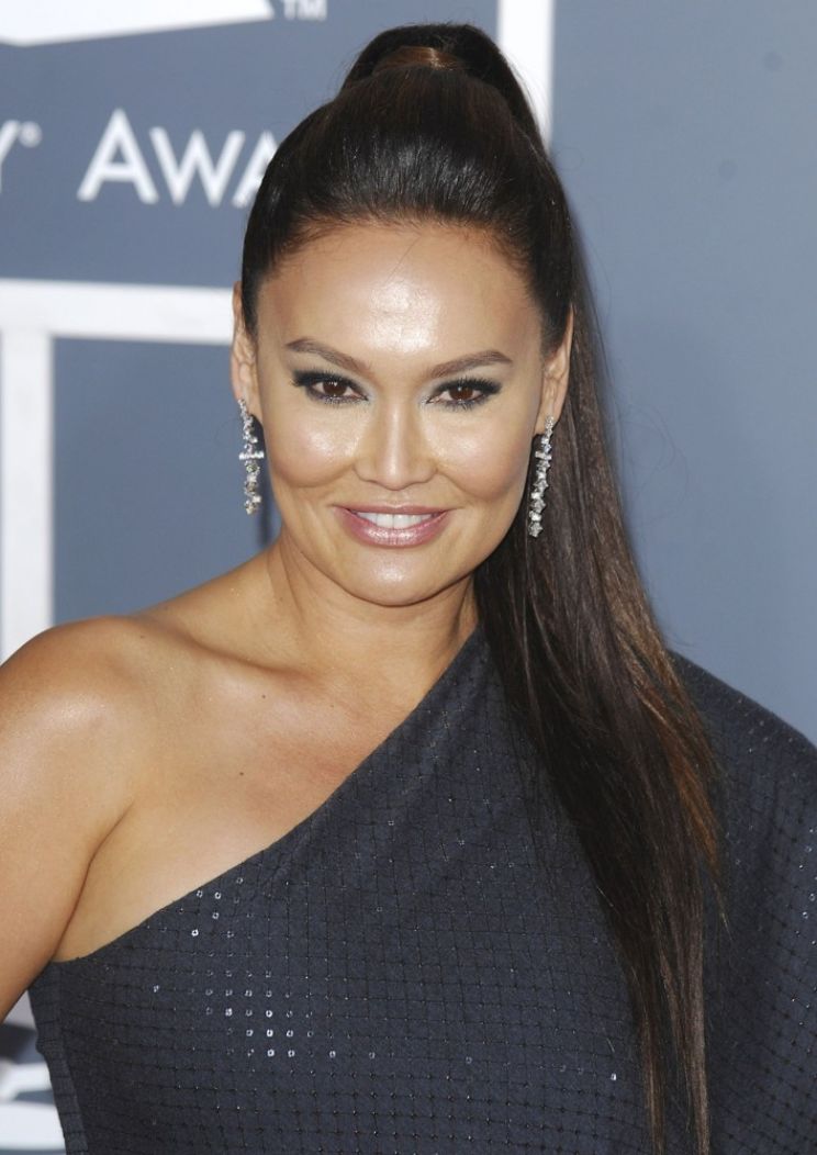 Tia Carrere