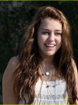 Tia Cyrus #3608954 picture (Portrait Medium)