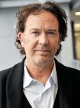 Timothy Hutton