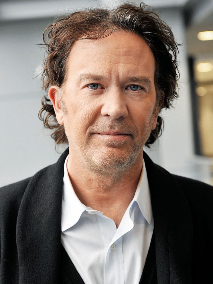 Timothy Hutton