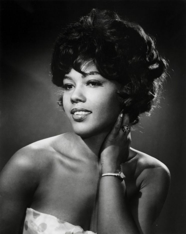 Tina Andrews