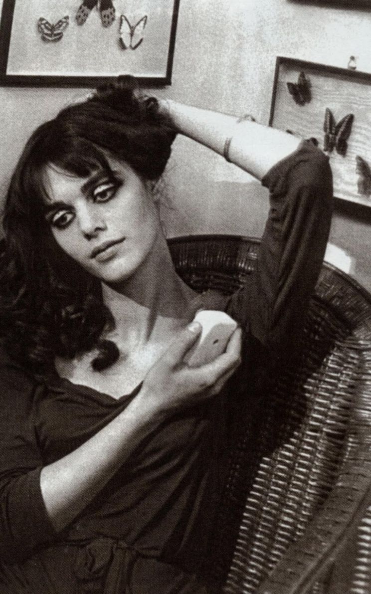 Tina Aumont