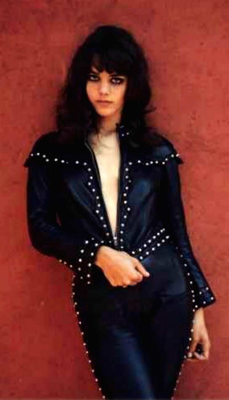 Tina Aumont