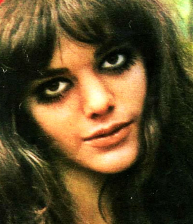 Tina Aumont