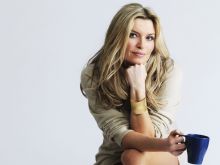 Tina Hobley