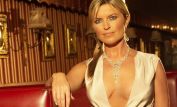 Tina Hobley