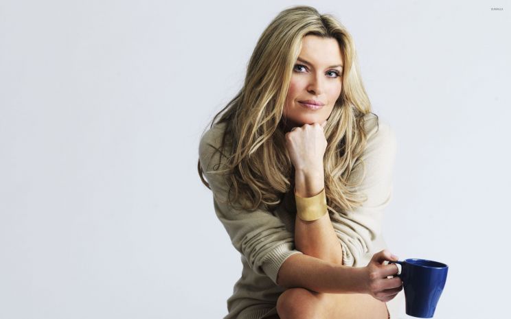 Tina Hobley