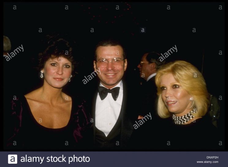 Tina Sinatra