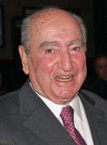 Titos Vandis