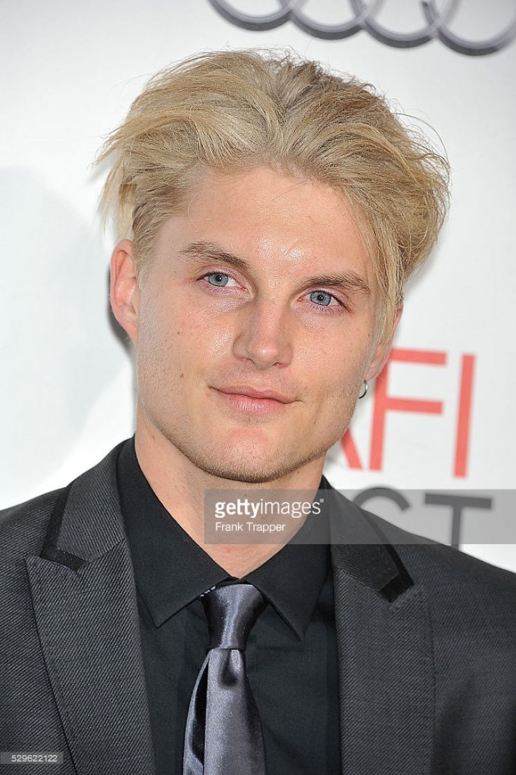 Toby Hemingway