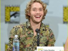 Toby Regbo