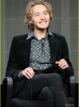 Toby Regbo