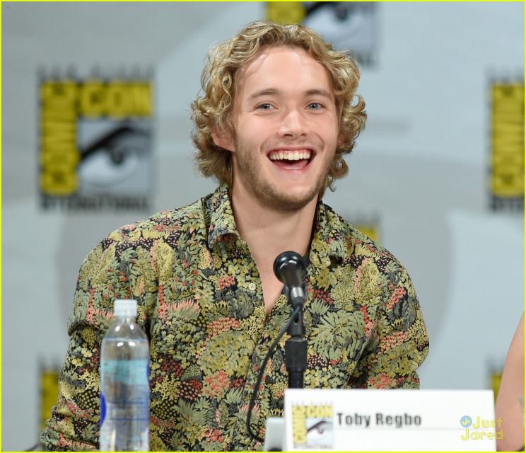 Toby Regbo