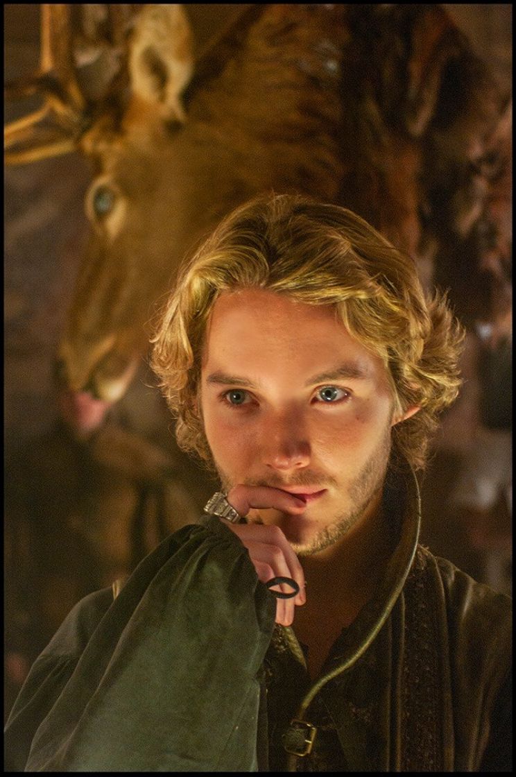 Toby Regbo