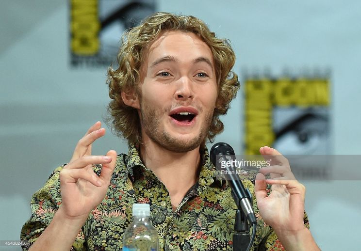 Toby Regbo
