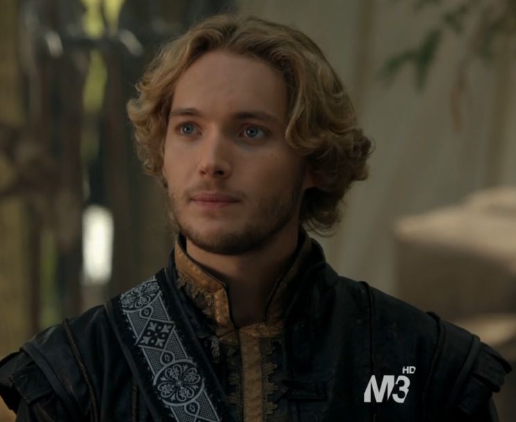 Toby Regbo