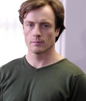 Toby Stephens