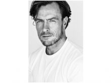 Toby Stephens