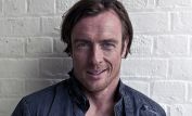 Toby Stephens