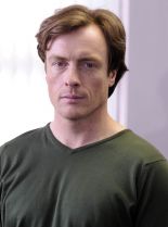 Toby Stephens