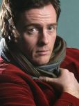 Toby Stephens