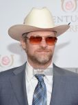 Todd Lowe