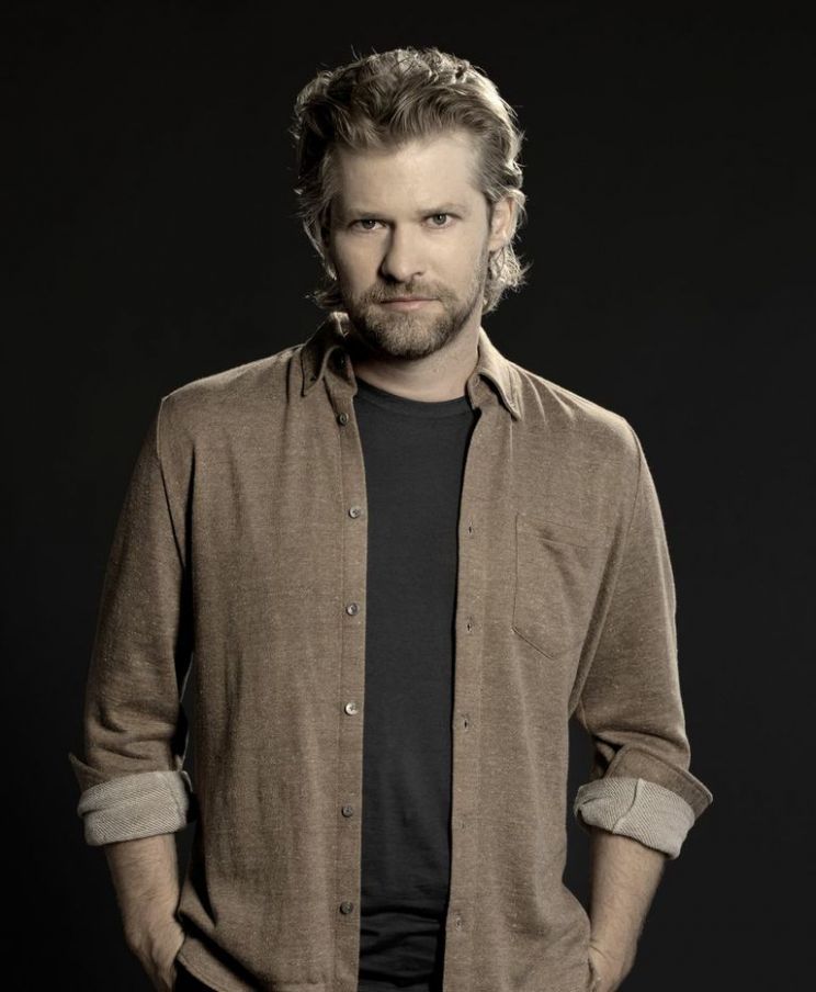 Todd Lowe