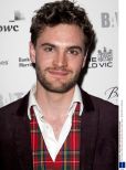 Tom Bateman