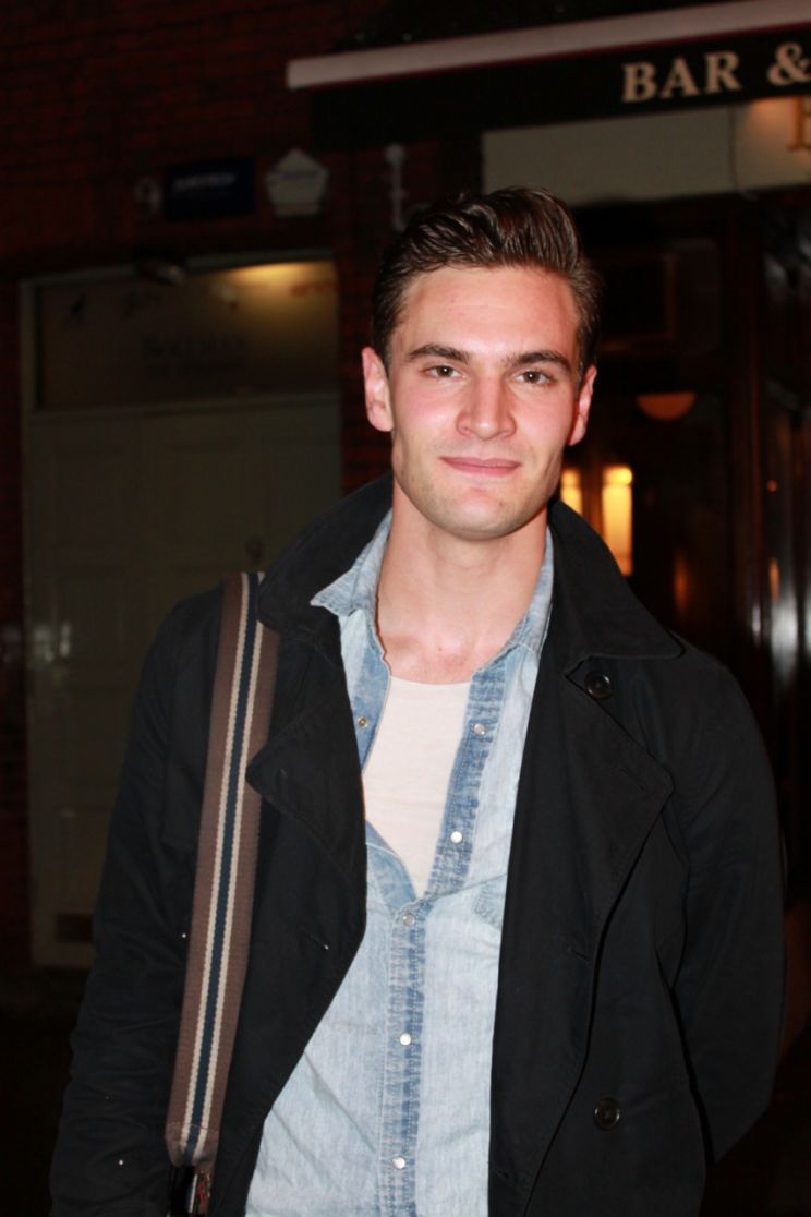 Tom Bateman