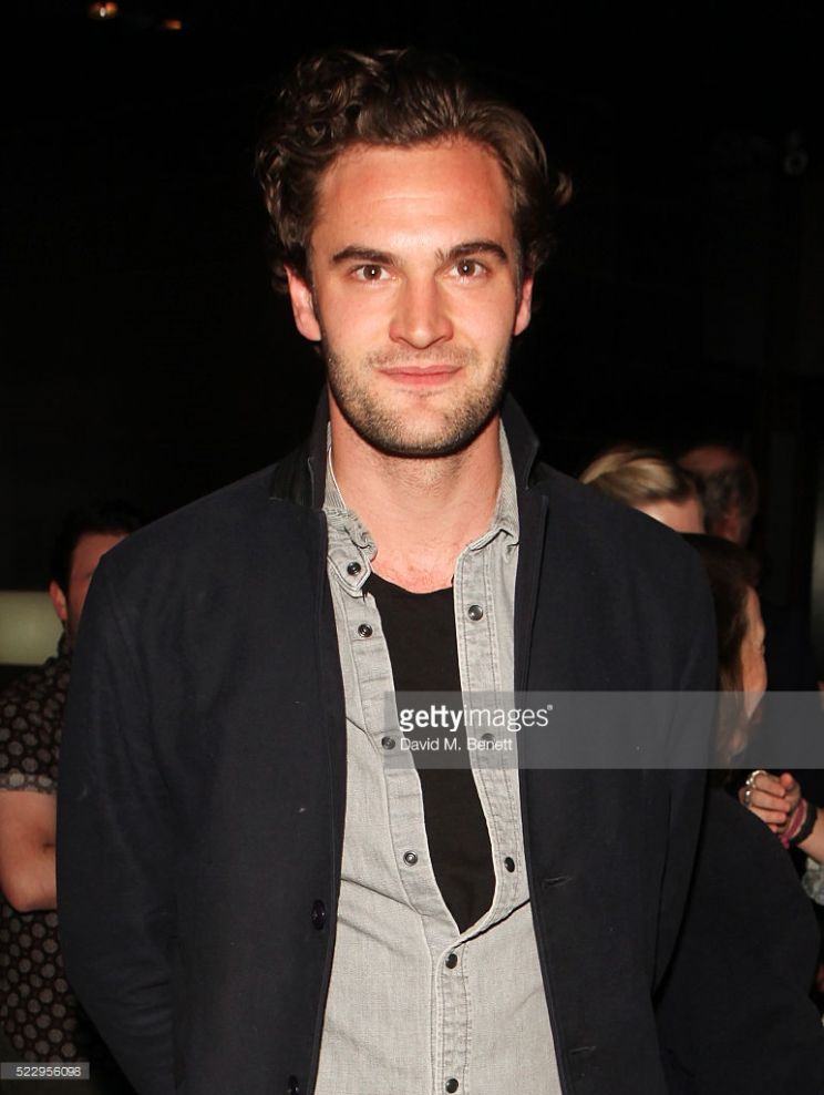 Tom Bateman