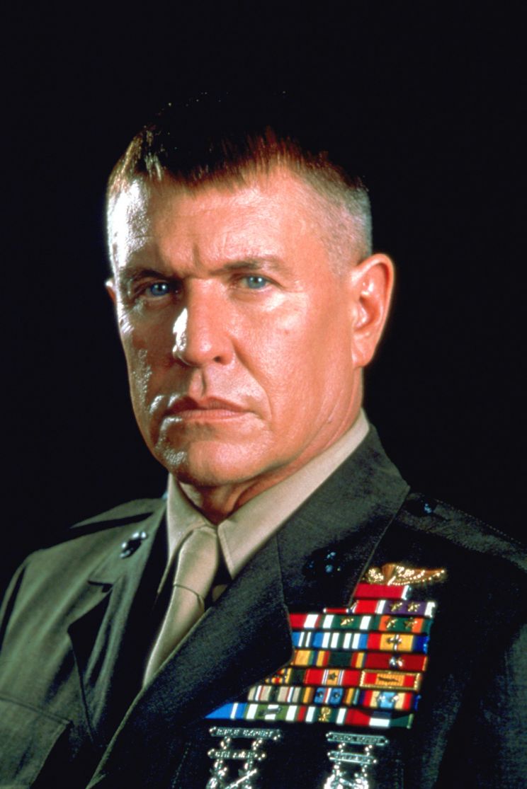 Tom Berenger