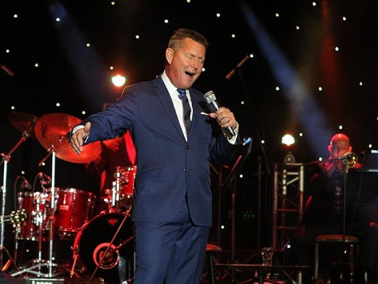 Tom Burlinson