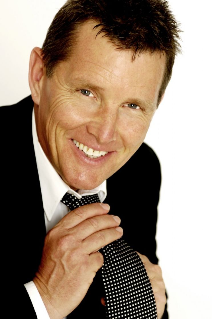 Tom Burlinson