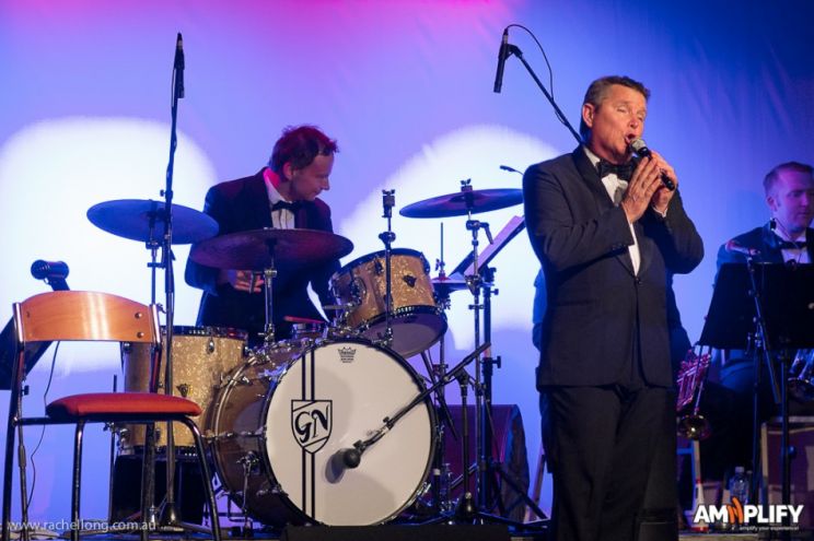 Tom Burlinson