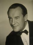 Tom Conway