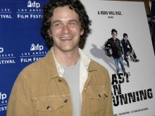 Tom Everett Scott photo