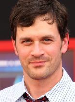 Tom Everett Scott