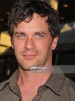 Tom Everett Scott