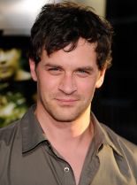 Tom Everett Scott