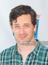 Tom Everett Scott