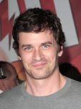 Tom Everett Scott